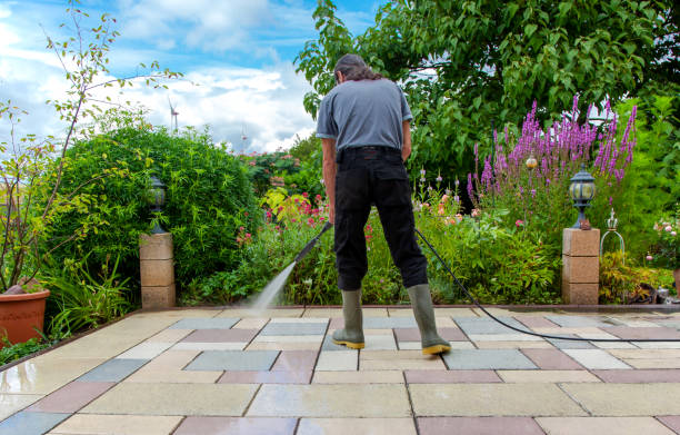 Best Patio and Deck Pressure Washing  in Country Clu, CA